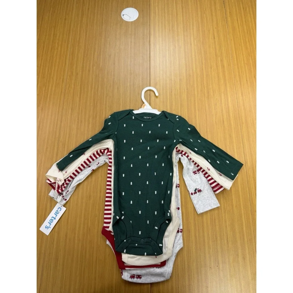 Carter's Newborn 4 Piece Long Sleeved Holiday Winter Themed Bodysuit Set NWT 12M